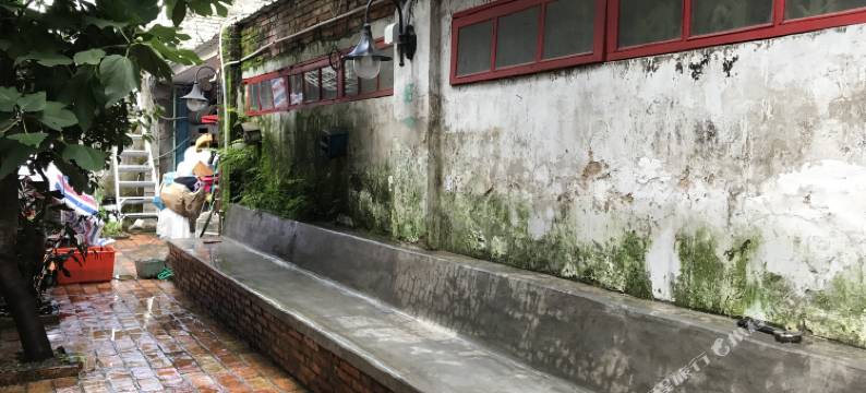 汕头厝边六号青年旅舍图片