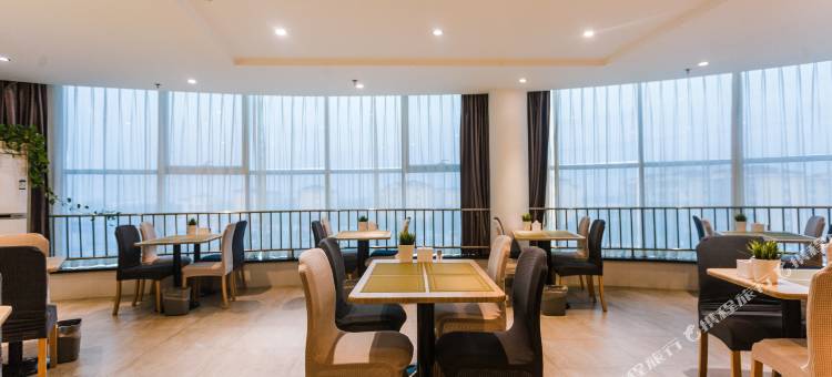 驿家365连锁酒店(天津西青开发区梅江会展中心店)图片