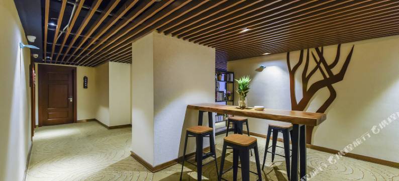 简舍时尚酒店(重庆东原悦荟大石坝轻轨站店)图片