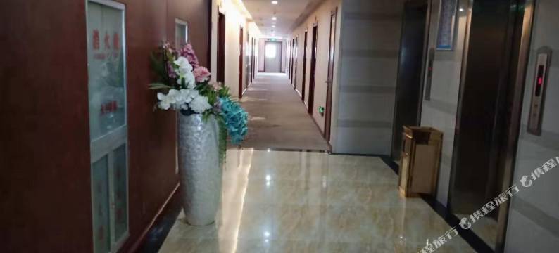 扎鲁特旗海河大酒店图片