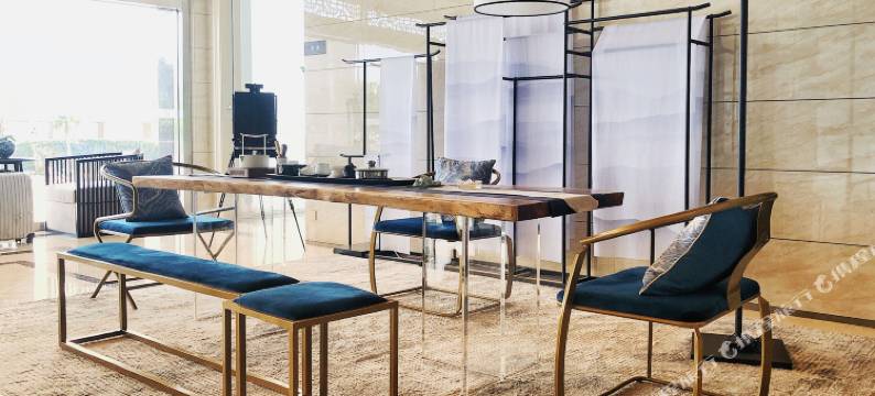 防城港龙运达大酒店(中央海洋公园店)图片