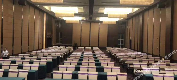 丽顿华居酒店(黄冈遗爱湖东坡外滩店)图片