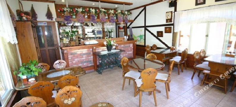 南投湘晴花园休闲木屋图片