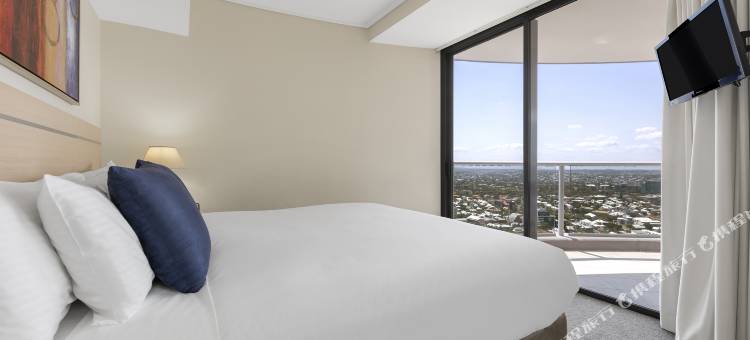 布里斯班奥罗拉盛橡套房酒店(Oaks Brisbane Aurora Suites)图片