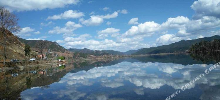 泸沽湖兰亭花苑酒店图片