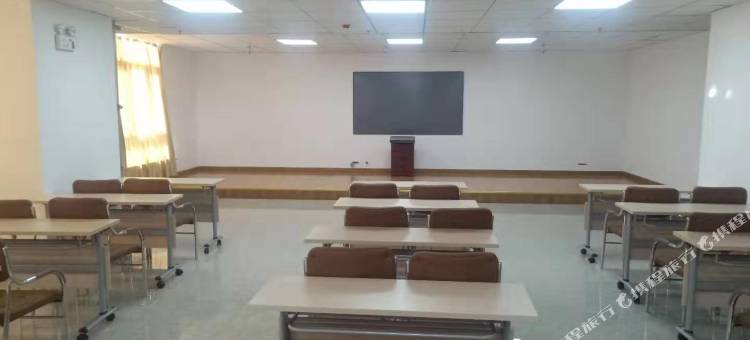 白玉兰酒店(乌兰浩特恒隆广场店)图片