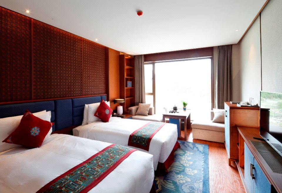 Grand House Tingyue LinzhiHotel Overview