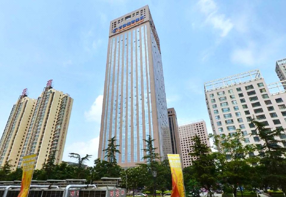 兰州陇能大酒店外景图