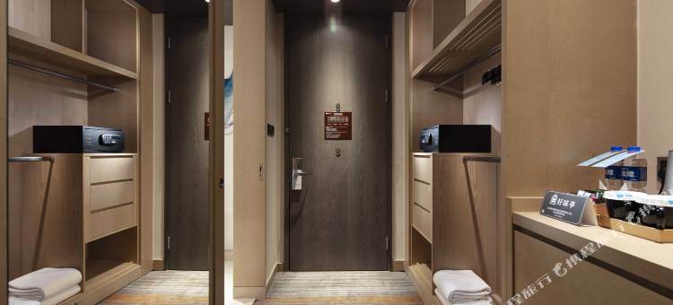 上海新虹桥国家会展中心灿辉希尔顿花园酒店图片