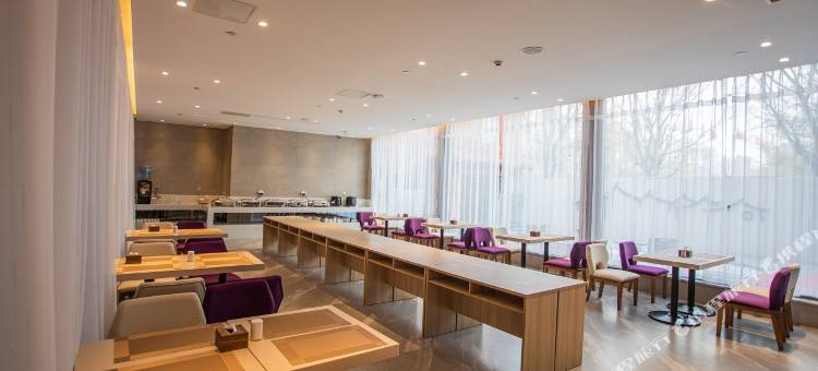 铂漫酒店(保定保百购物广场新秀学校店)图片