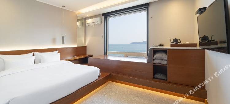 顽固酒店(Stubborn Hotel)图片