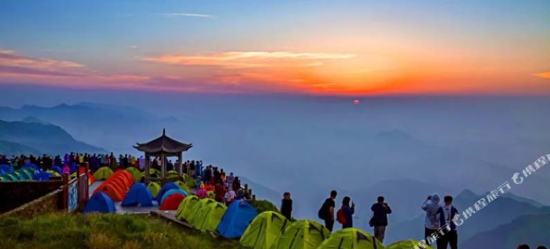 武功山金顶帐篷住宿图片