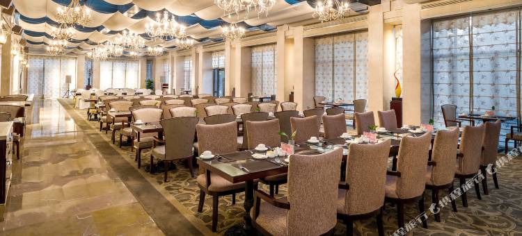 乌鲁木齐西北石油酒店(铁路局北京路汇嘉时代广场店)图片