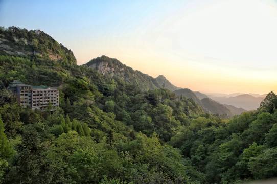 武当山太和紫隐酒店图片