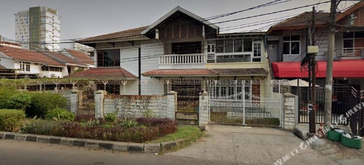 克拉帕加丁附近瑞德多兹普拉斯酒店(RedDoorz Plus Near Mall Kelapa Gading)图片