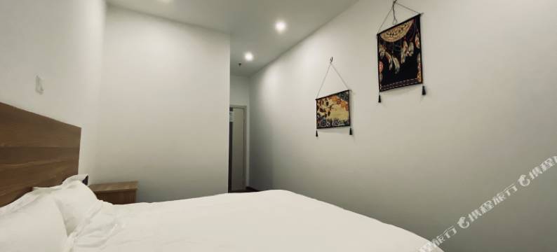 伊宁陈朴客栈(火车站店)图片