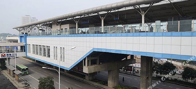 蓝苑公寓(武汉舵落口轻轨站店)图片