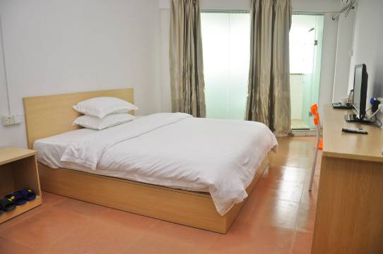 国悦公寓(广州双岗地铁站航海学院店)