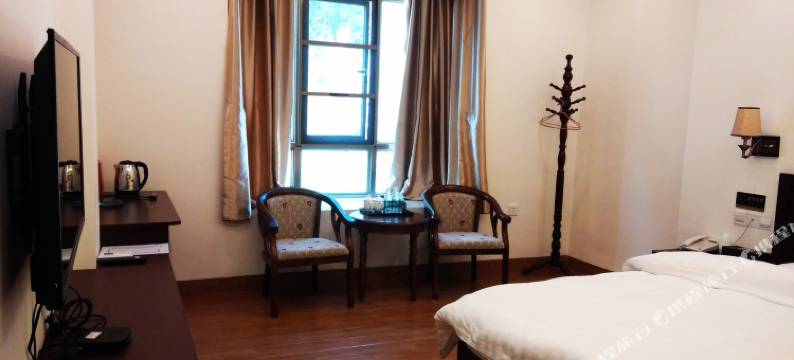 英德峰林宾馆图片