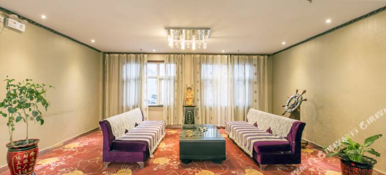 鑫柜商务酒店(石嘴山大武口步行街店)图片