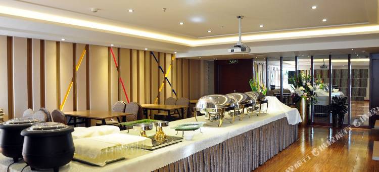 正和酒店(包头赛罕塔拉城中湿地草原店)图片