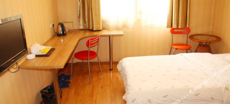 武汉君鹏宾馆(汉正街地铁站店)图片