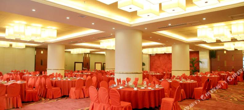 长沙紫东阁乐天大酒店(五一广场火车站地铁站店)图片