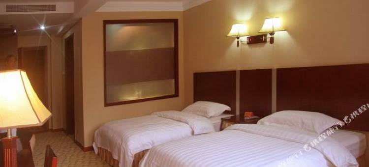 康定红雪莲大酒店图片