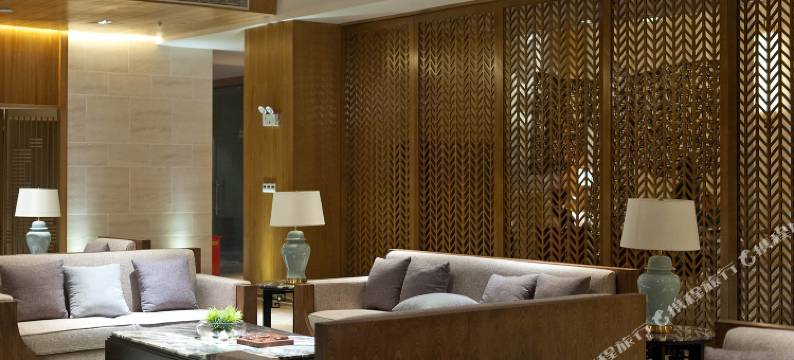 荆门屈家岭金色假日酒店图片