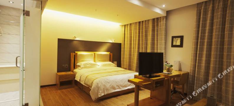 锡林浩特现代艺术酒店图片