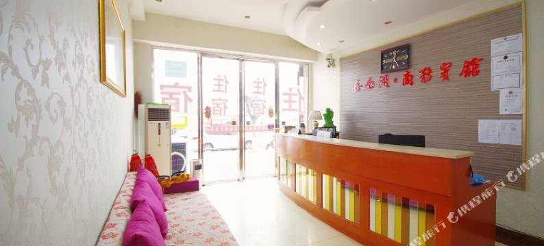 鑫南湖宾馆(南郊机场川文艺店)图片