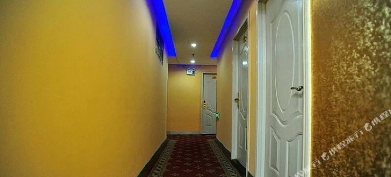 武汉天鑫宾馆(光谷广场地铁站店)图片