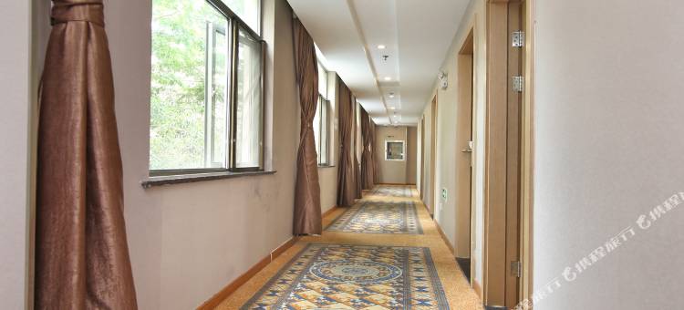 轻住·安怡优选酒店(上海南站华东理工大学店)图片