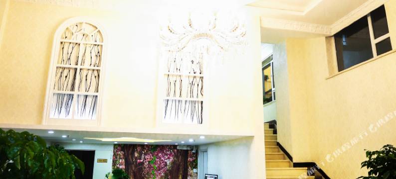 致青春主题宾馆(北亚泰大街分店)图片