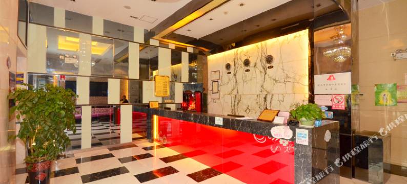 轻住·华庭精选酒店(五环大道地铁站店)图片