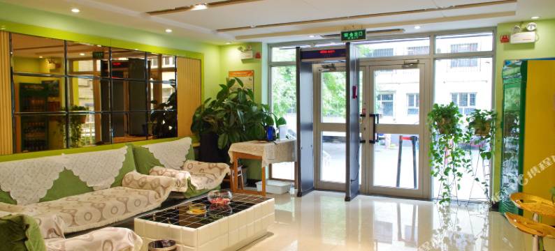 乌鲁木齐怡家快捷酒店(军区总医院店)图片