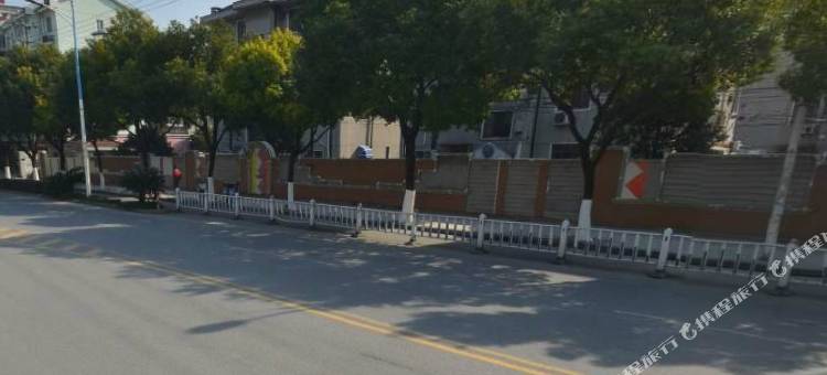 云怡酒店(上海虹桥枢纽徐泾店)图片
