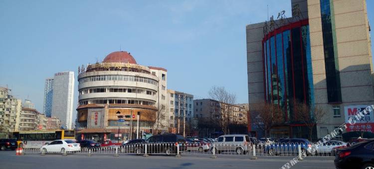 百度商务快捷酒店(鞍山兴盛汽配城店)图片