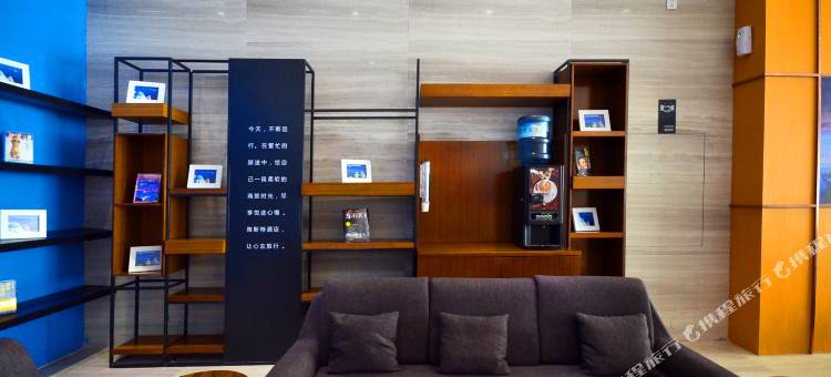 雅斯特酒店(武汉光谷体育学院店)图片