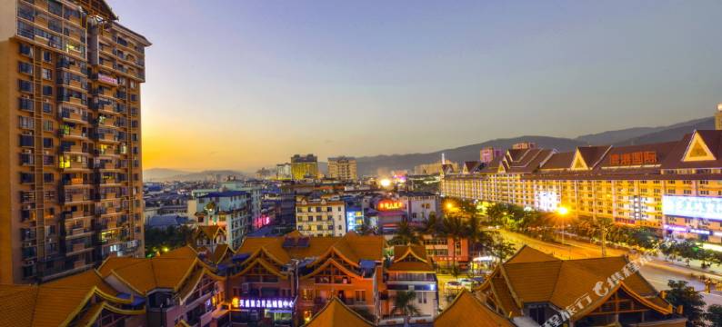 Lotoo酒店(西双版纳泼水广场店)图片