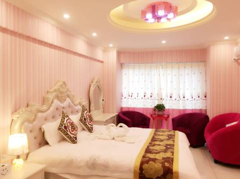 成都师大花园实惠精品公寓