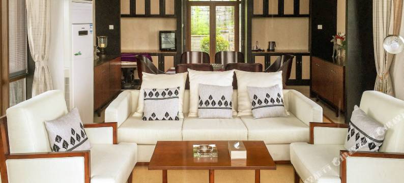 黔南龙洞堡麓岛乡村俱乐部图片