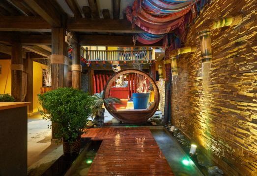 香格里拉9米雪山别院民宿（独克宗古城店）外景图