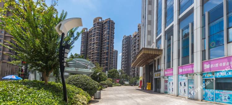 斯维登服务公寓(南昌恒茂梦时代店)图片