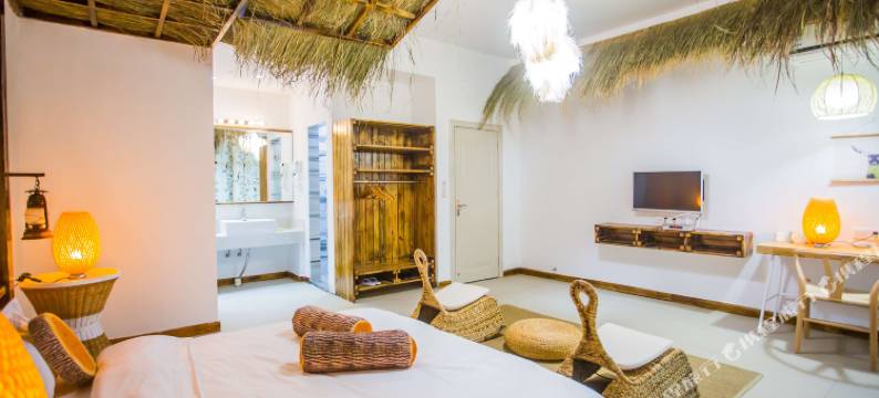 三亚等花儿开艺术民宿图片