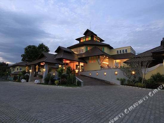 山溪療養渡假村