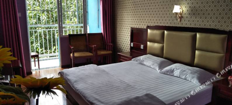 景洪花伴里宾馆图片