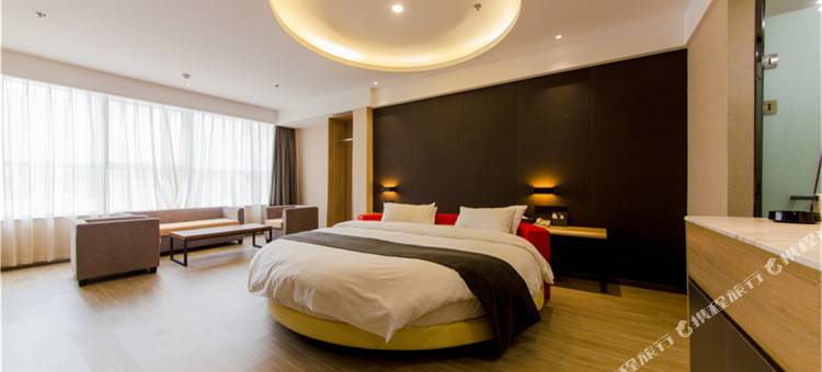 尚客优精选酒店(石家庄高新区火炬广场地铁站店)图片