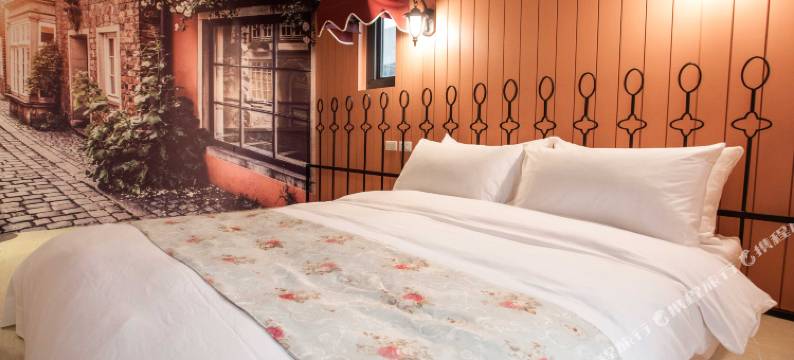 幸福加油站電梯民宿图片