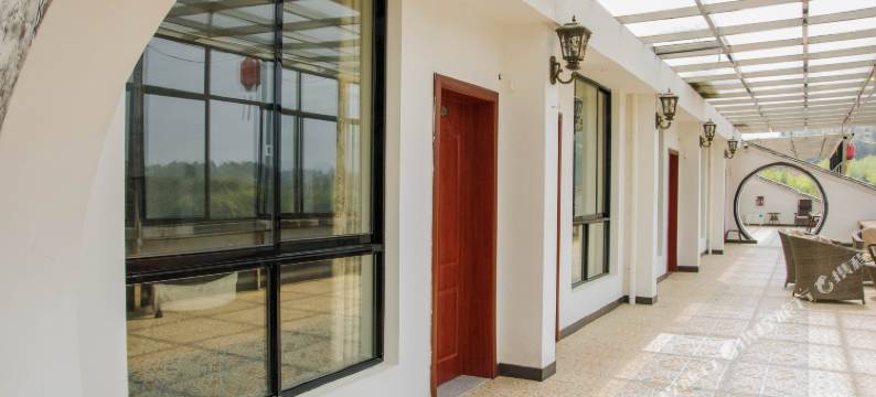 磐安望湖楼湖景度假山庄图片